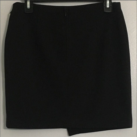 Chains on Skirt - Picture 3 of 3